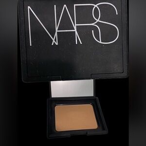 Nars Soft Velvet Pressed Powder  Mountain